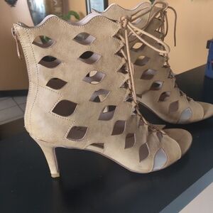 Midnight Velvet Tan Lace-Up Cutout Mid-Heel Sandals